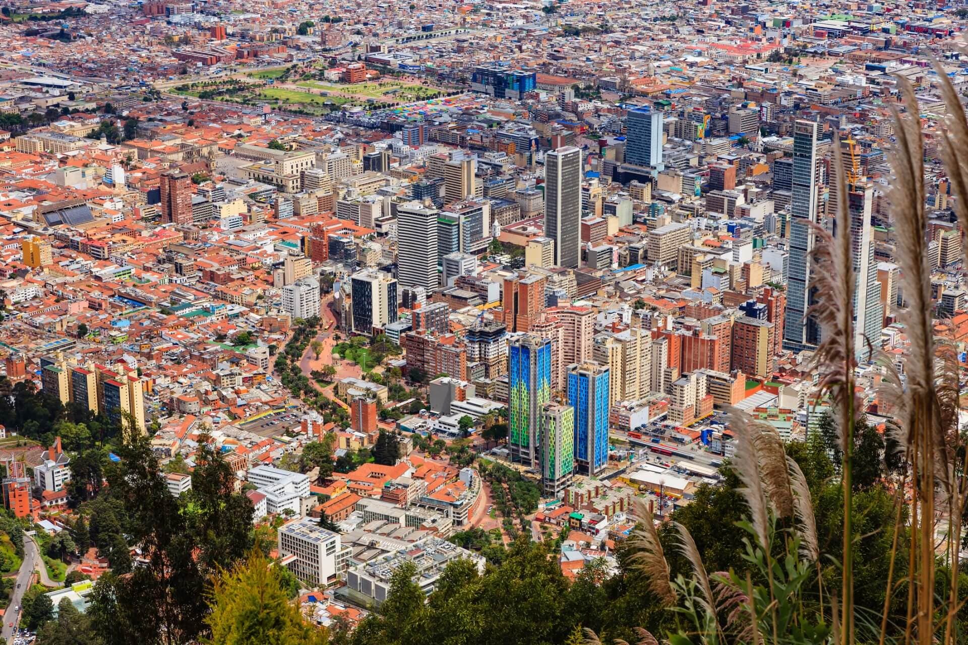 Weber Shandwick Hosts Clients & Industry Experts at Colombia Launch Event